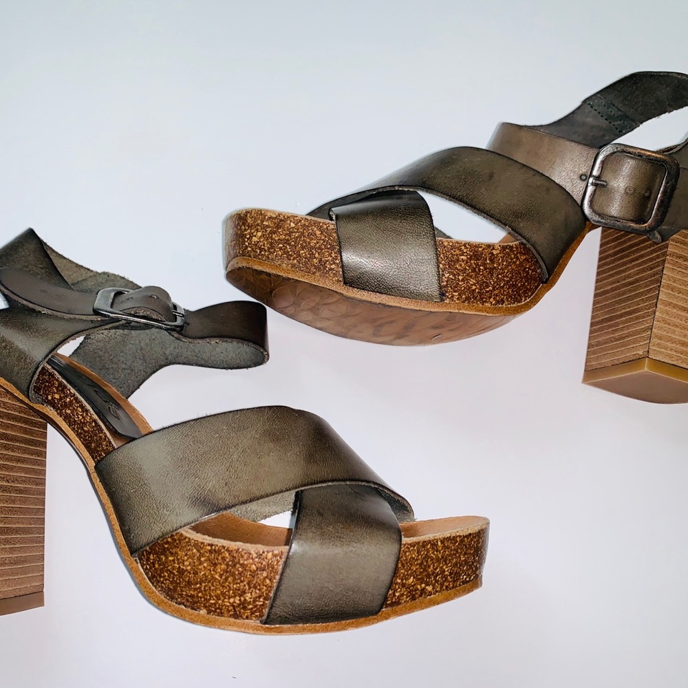 Five Worlds Platform Heels Army Green 37